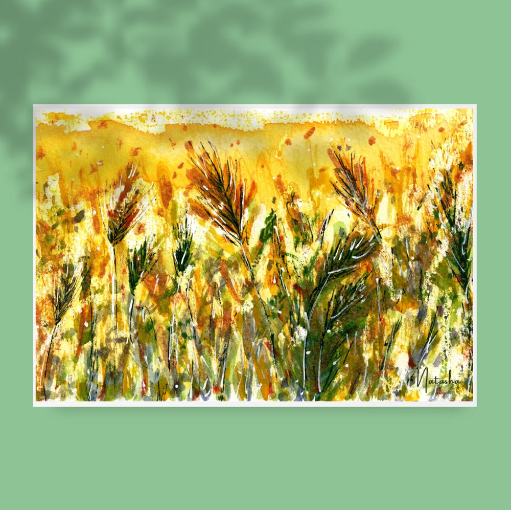 Illustration aquarelle représentant un champ de blé aux teintes dorées et chaudes. Des épis aux nuances de jaune, d’ocre et de brun se détachent sur un fond lumineux, créant une ambiance estivale, naturelle et apaisante. Appartient  Boutique de Moments.